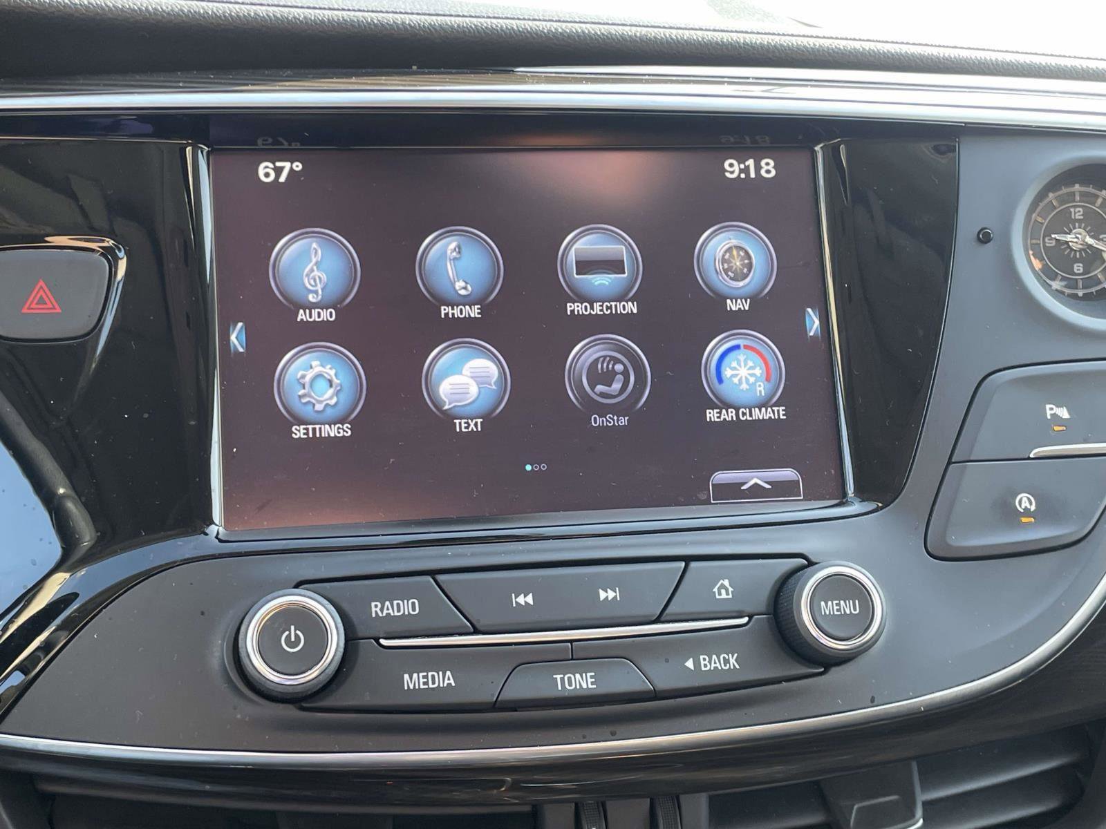 Used 2019 Buick Envision Essence image 8