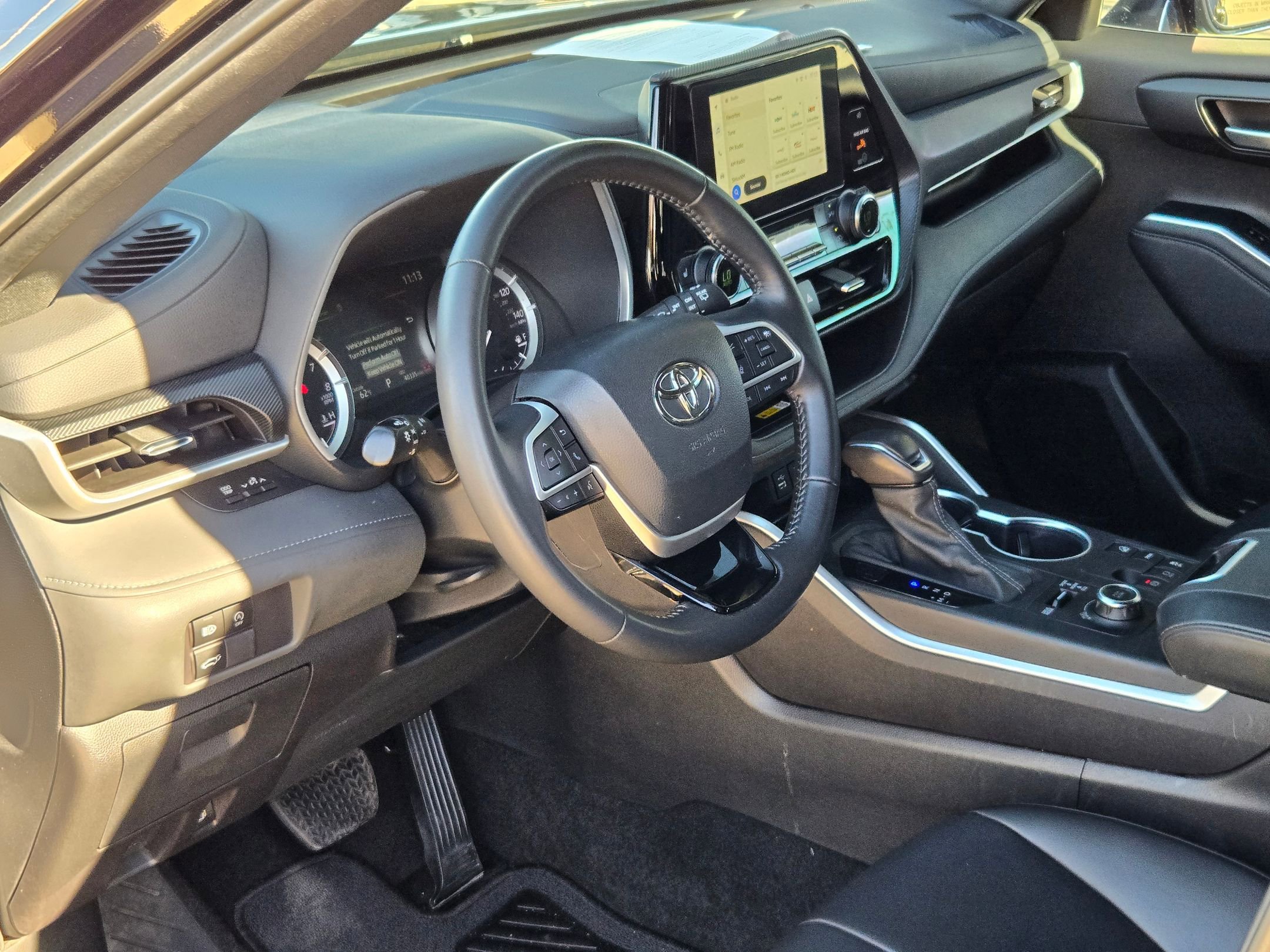 Used 2024 Toyota Highlander XSE image 10