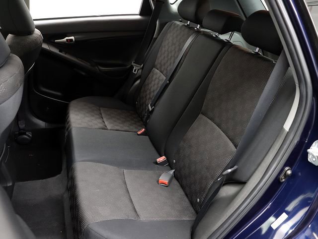 Used 2009 Pontiac Vibe AWD w/ Sun And Sound Package image 11