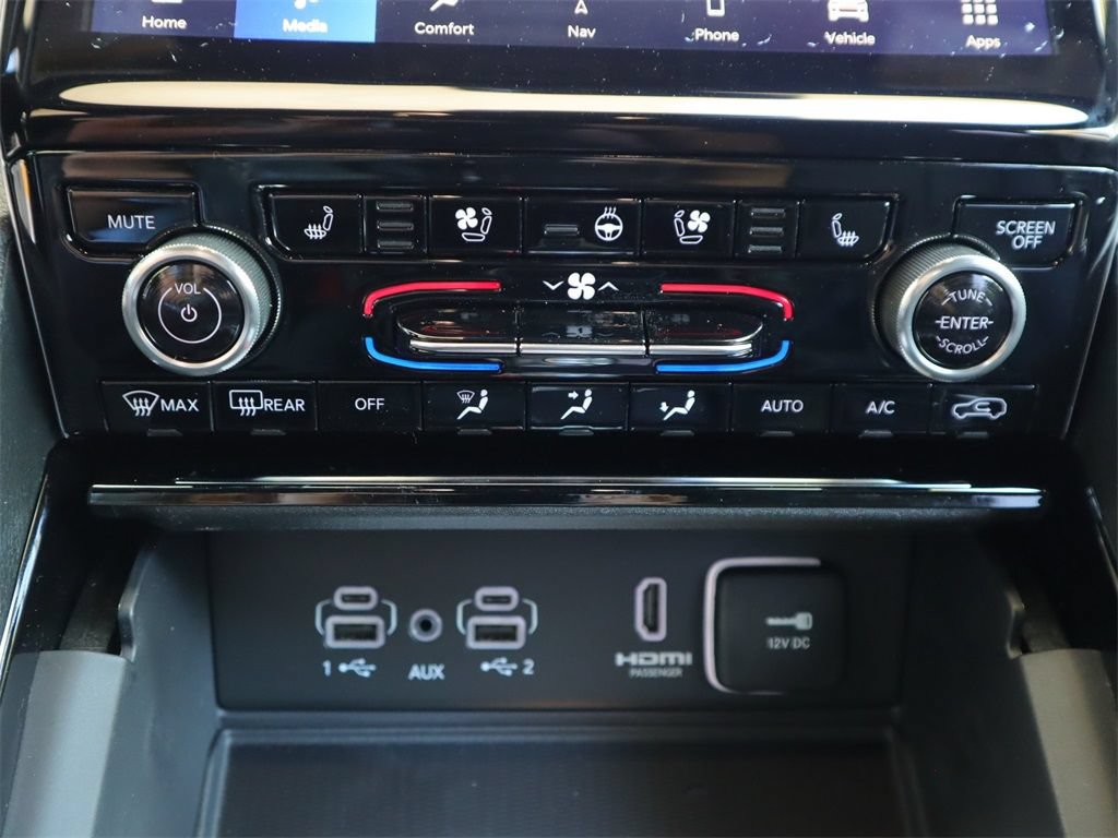 Used 2023 Jeep Grand Cherokee Overland w/ Luxury Tech Group IV RWD image 15