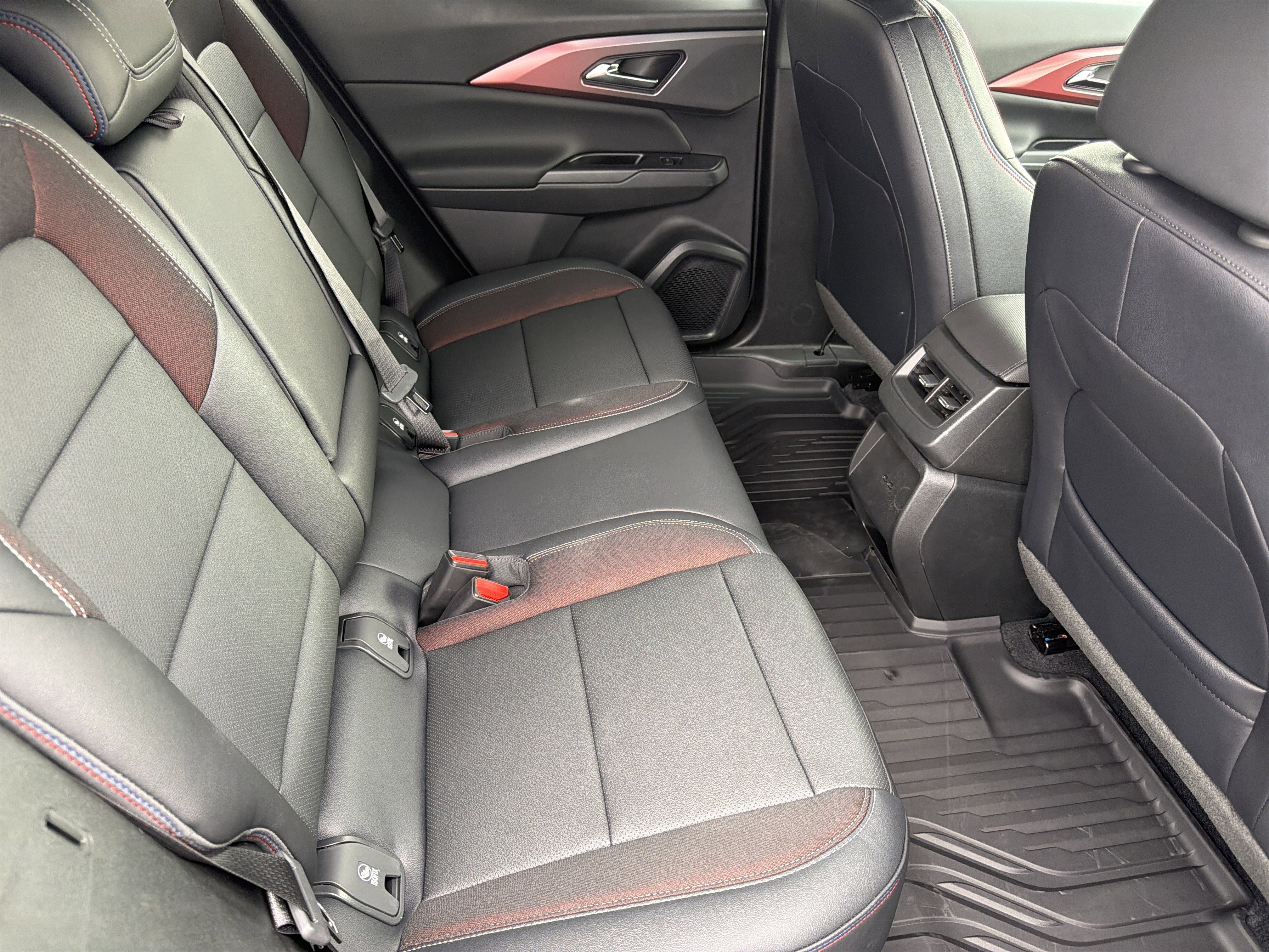 New 2026 Chevrolet Equinox EV RS image 15