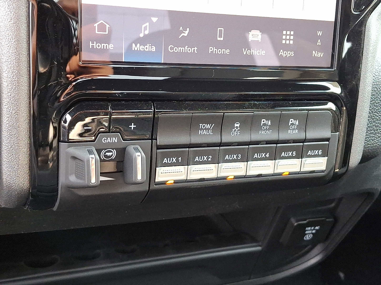 New 2025 RAM 2500 Tradesman RWD image 15