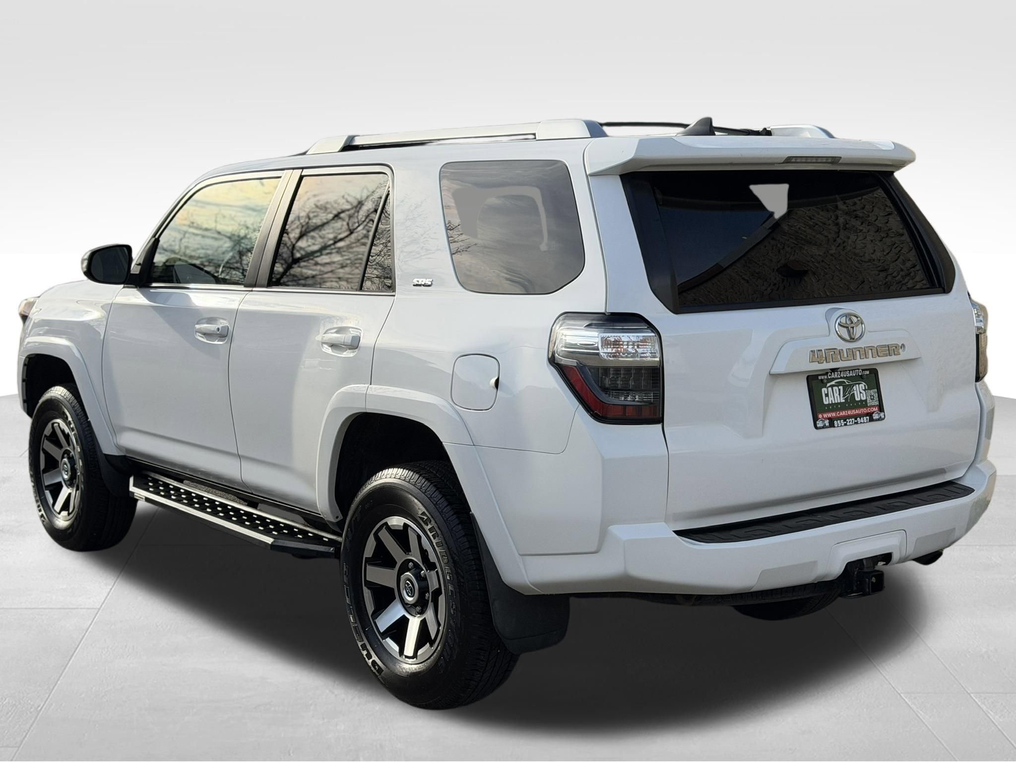 Used 2016 Toyota 4Runner SR5 Premium image 9