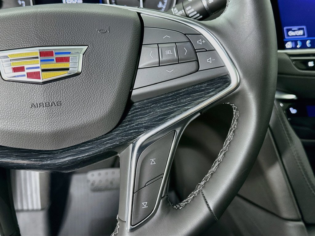 New 2026 Cadillac XT5 Premium Luxury w/ LPO, Floor Liner Package AWD/4WD image 13