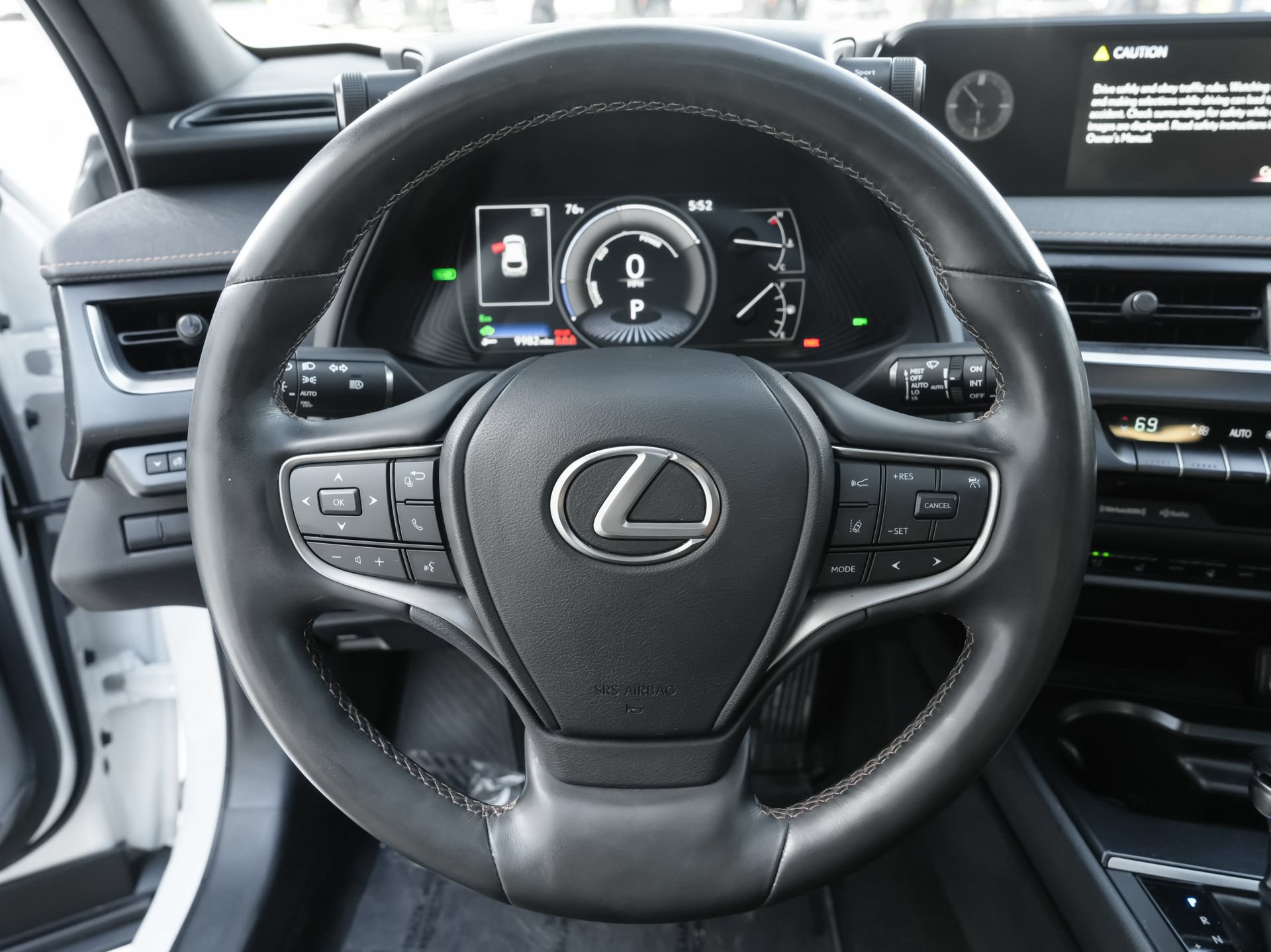 Used 2022 Lexus UX 250h w/ Premium Package AWD/4WD image 9