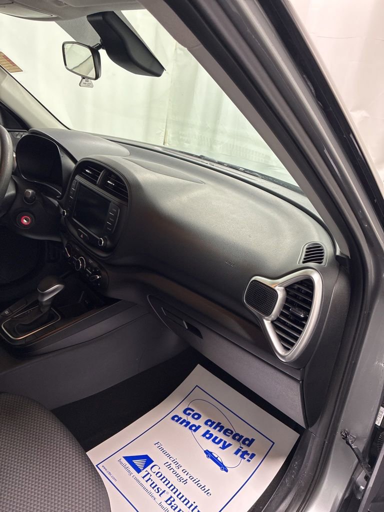 Used 2024 Kia Soul LX w/ Option Group 015 image 26