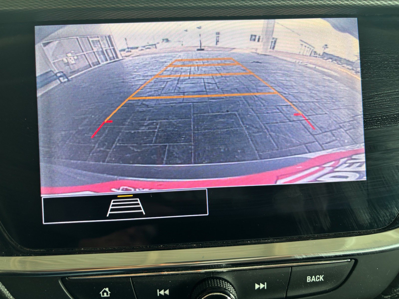 Used 2020 Buick Encore GX Select w/ Sport Touring Package FWD image 12