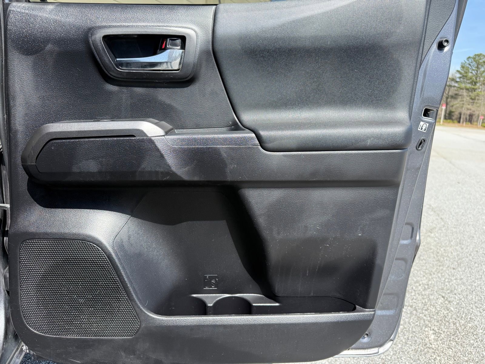 Used 2019 Toyota Tacoma TRD Off-Road w/ Technology Package image 43