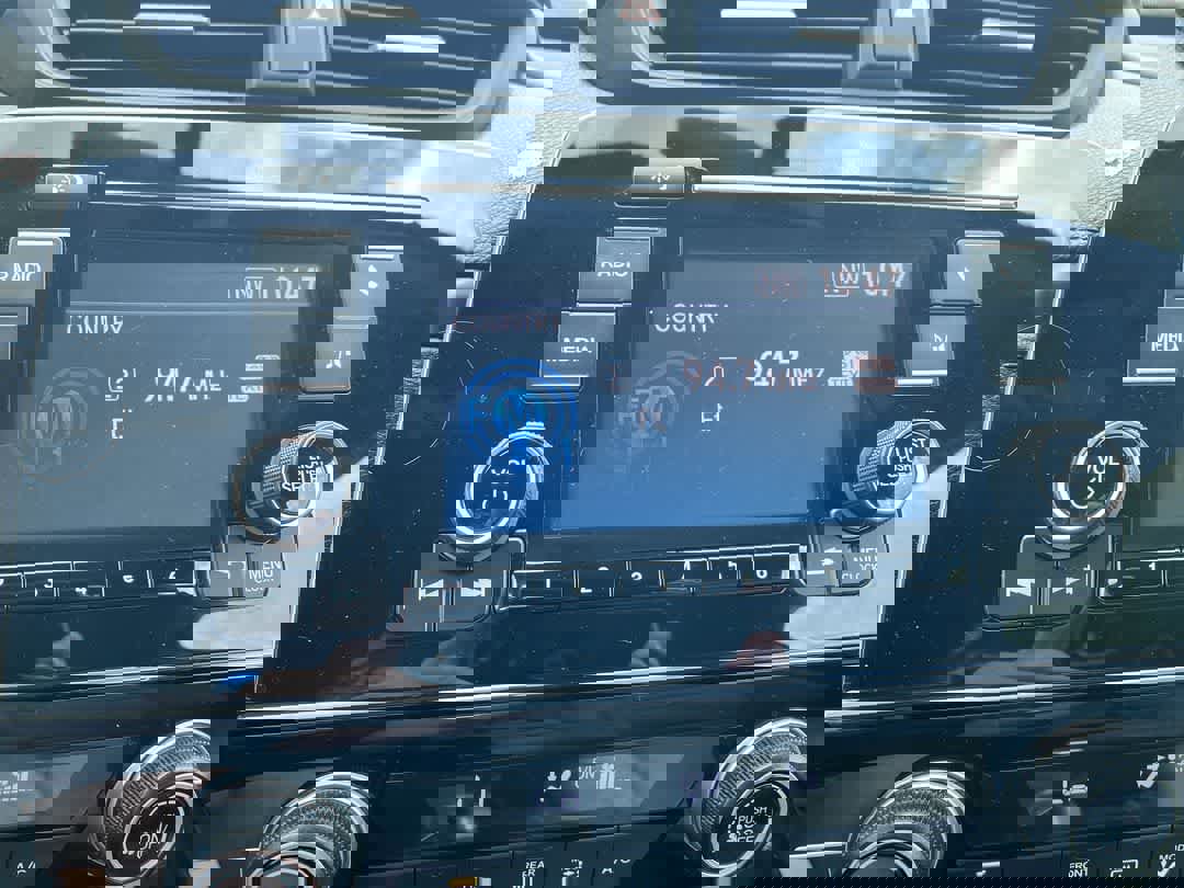 Used 2018 Honda CR-V LX image 16