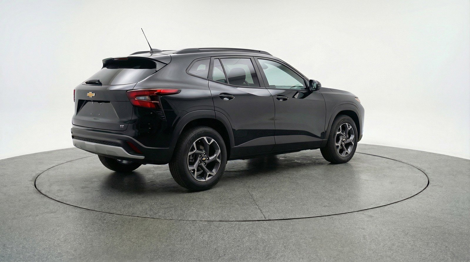 Used 2025 Chevrolet Trax LT w/ LT Convenience Package image 9