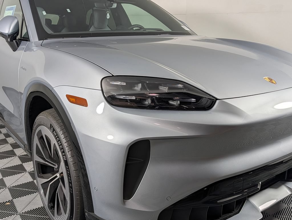 New 2026 Porsche Cayenne Electric AWD/4WD image 15
