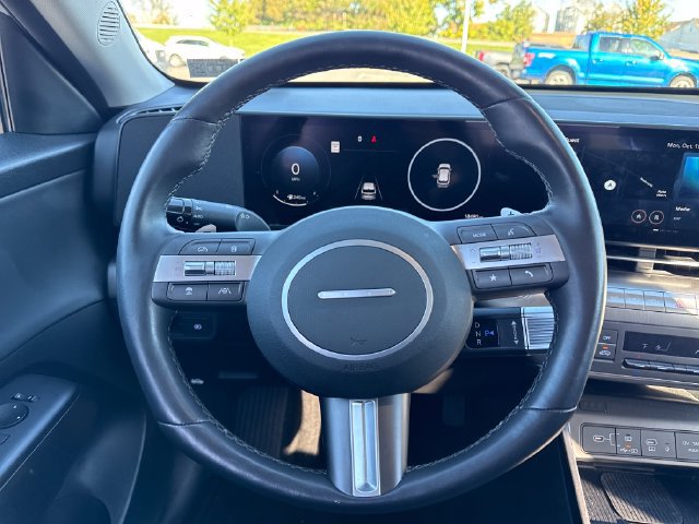Used 2025 Hyundai Kona Limited AWD/4WD image 25