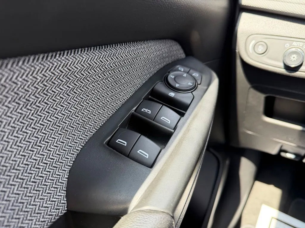 Used 2024 Chevrolet TrailBlazer LT AWD/4WD image 13