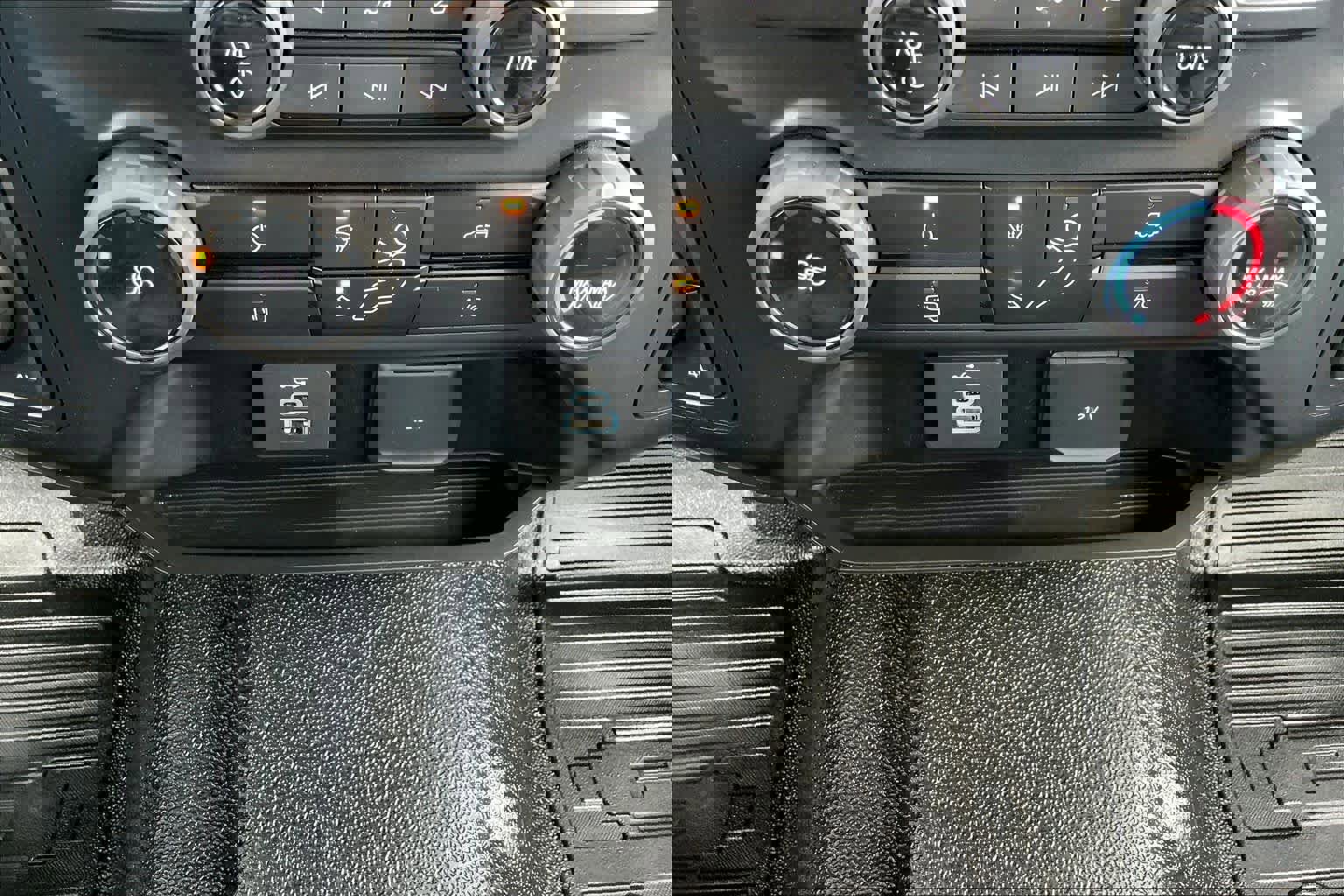 Certified 2023 Ford F250 XL w/ Snow Plow Prep Package image 34