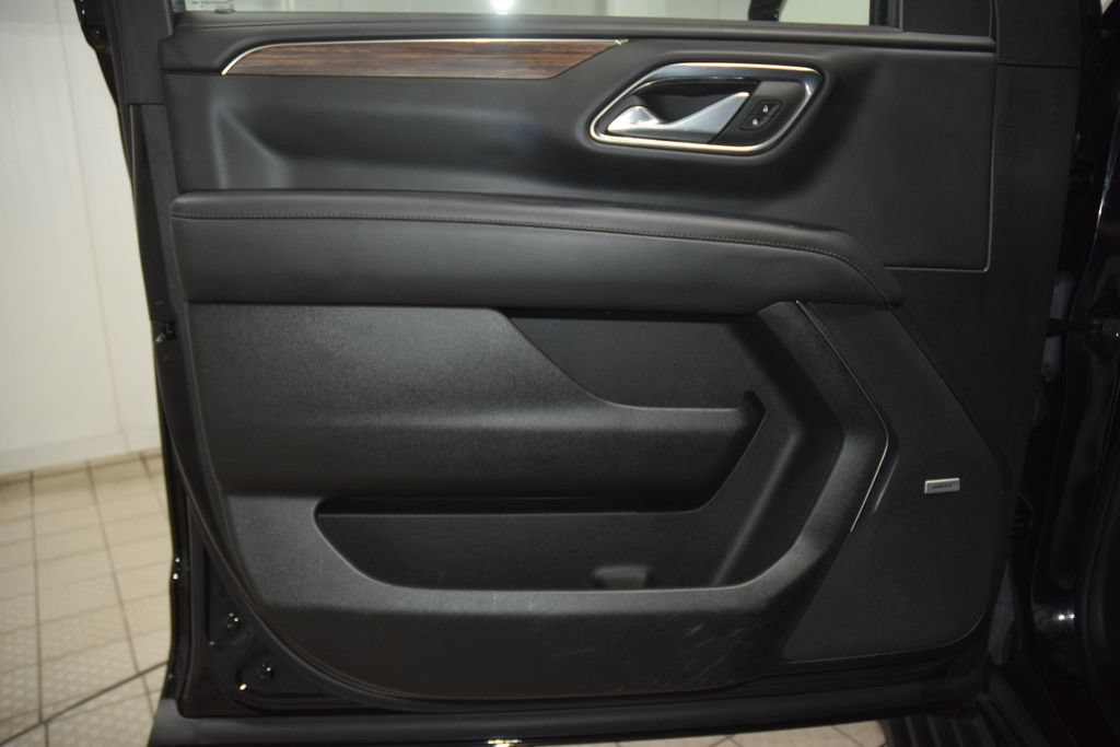 Used 2023 Chevrolet Tahoe High Country AWD/4WD image 47