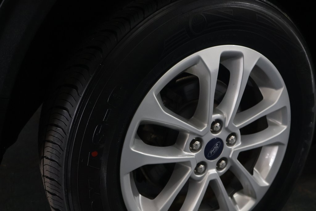 Used 2021 Ford Escape SE image 30