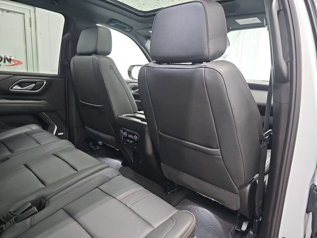 Used 2024 Chevrolet Suburban RST w/ Luxury Package AWD/4WD image 30