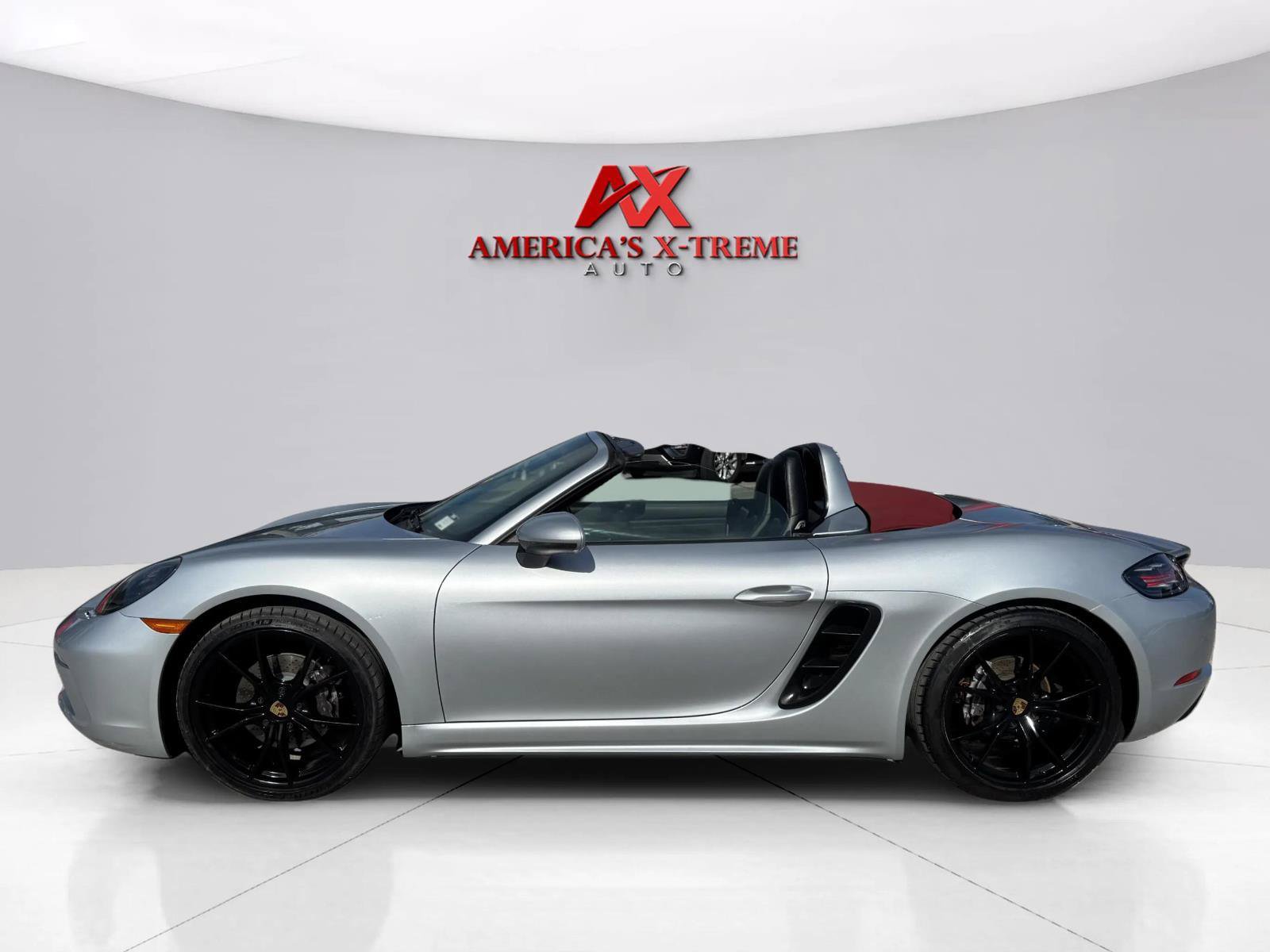 Used 2018 Porsche 718 Boxster RWD image 56