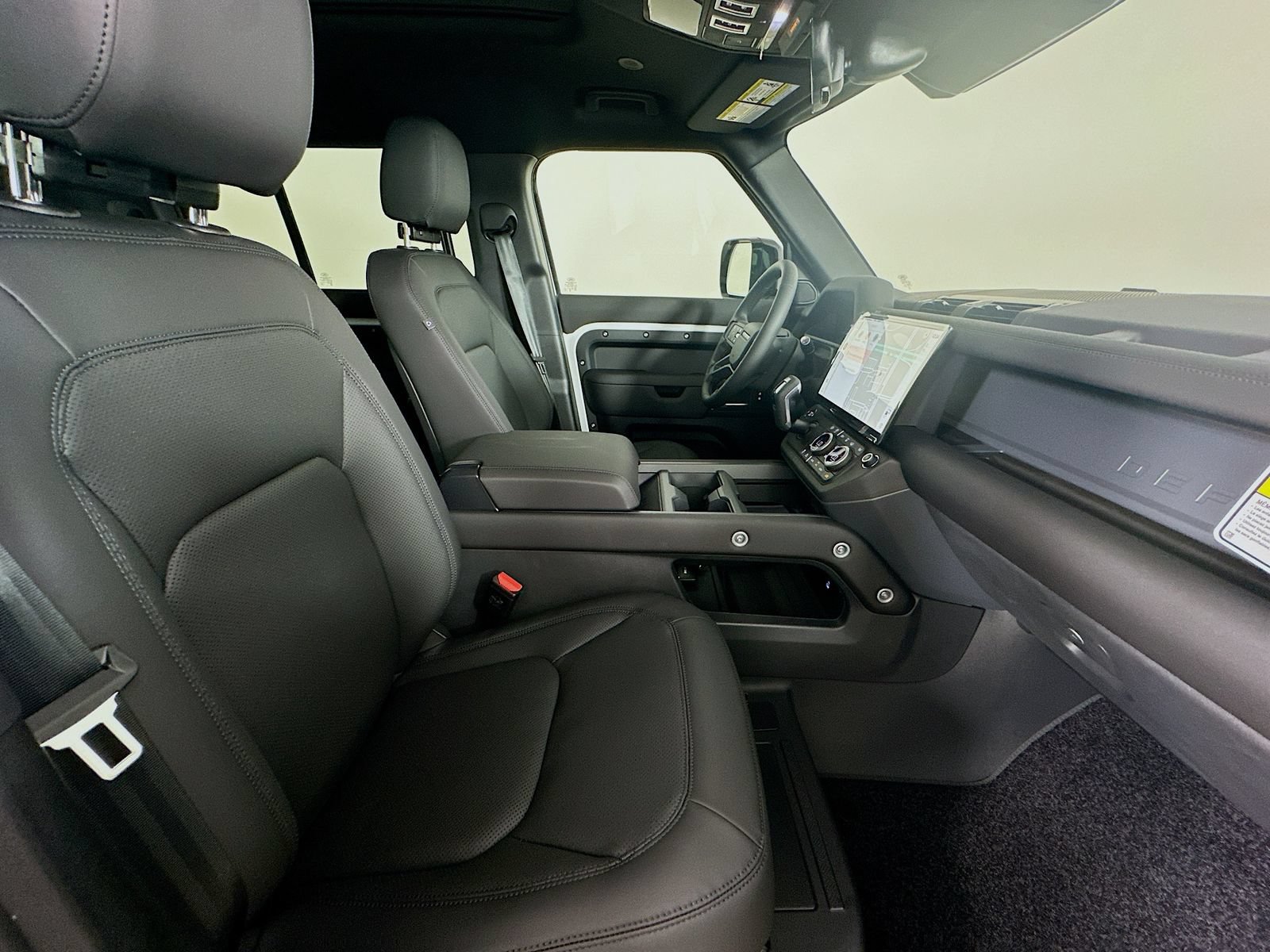 New 2026 Land Rover Defender 110 X-Dynamic SE AWD/4WD image 44