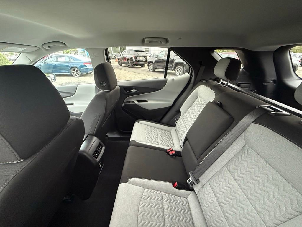 Used 2024 Chevrolet Equinox LT AWD/4WD image 19