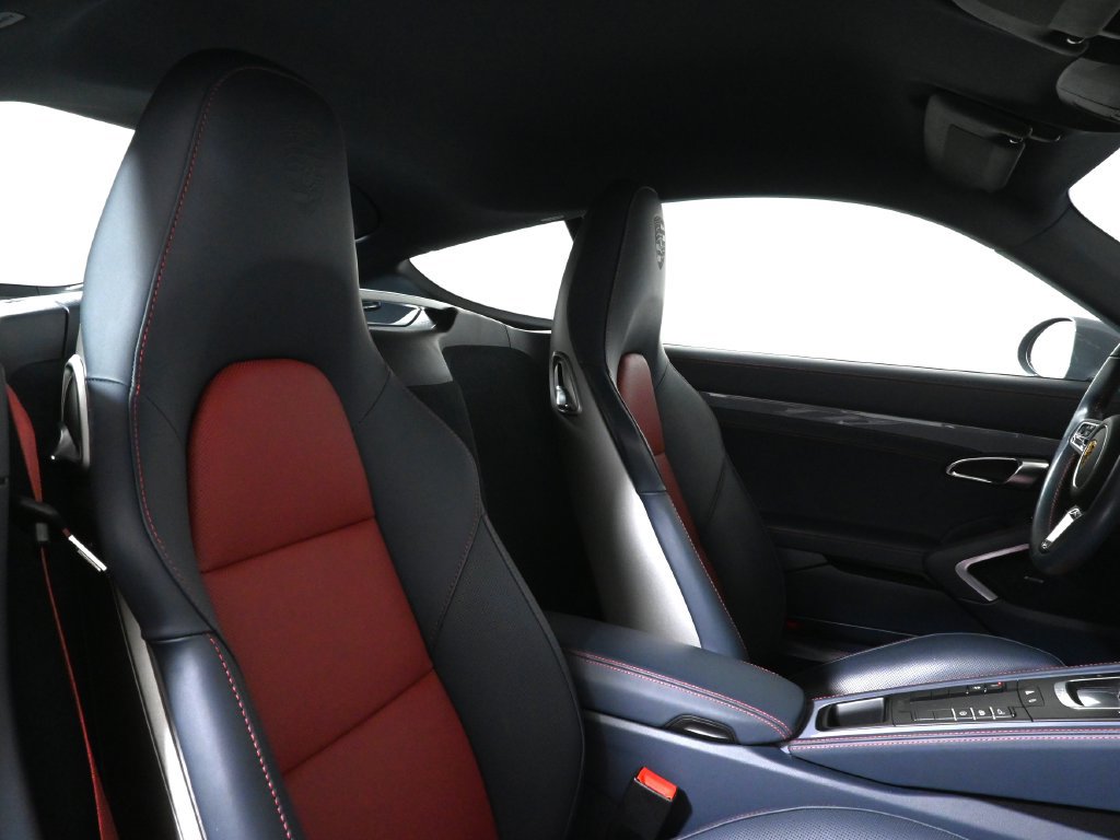 Used 2025 Porsche 718 Cayman S RWD image 8