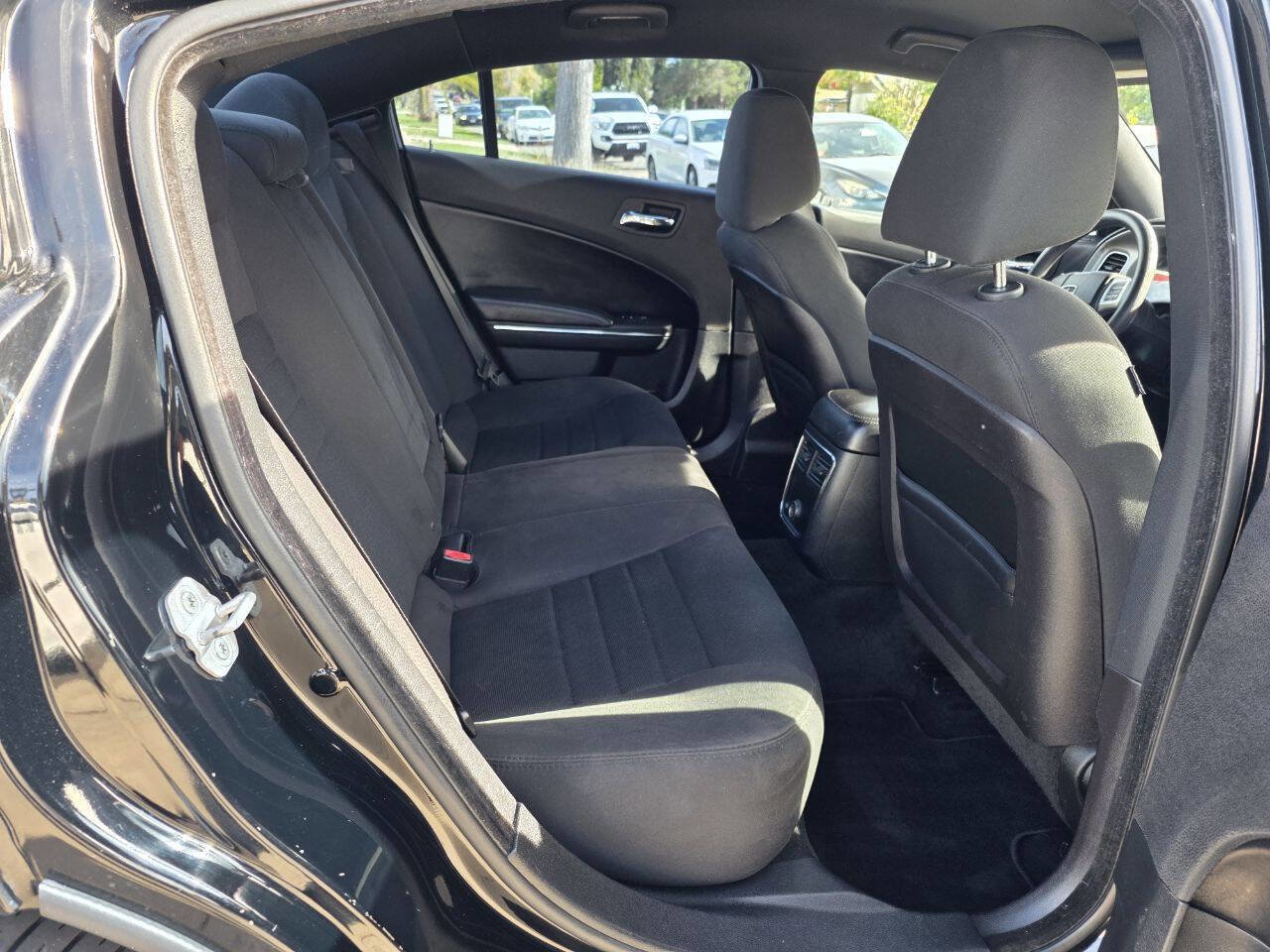 Used 2013 Dodge Charger SE image 15