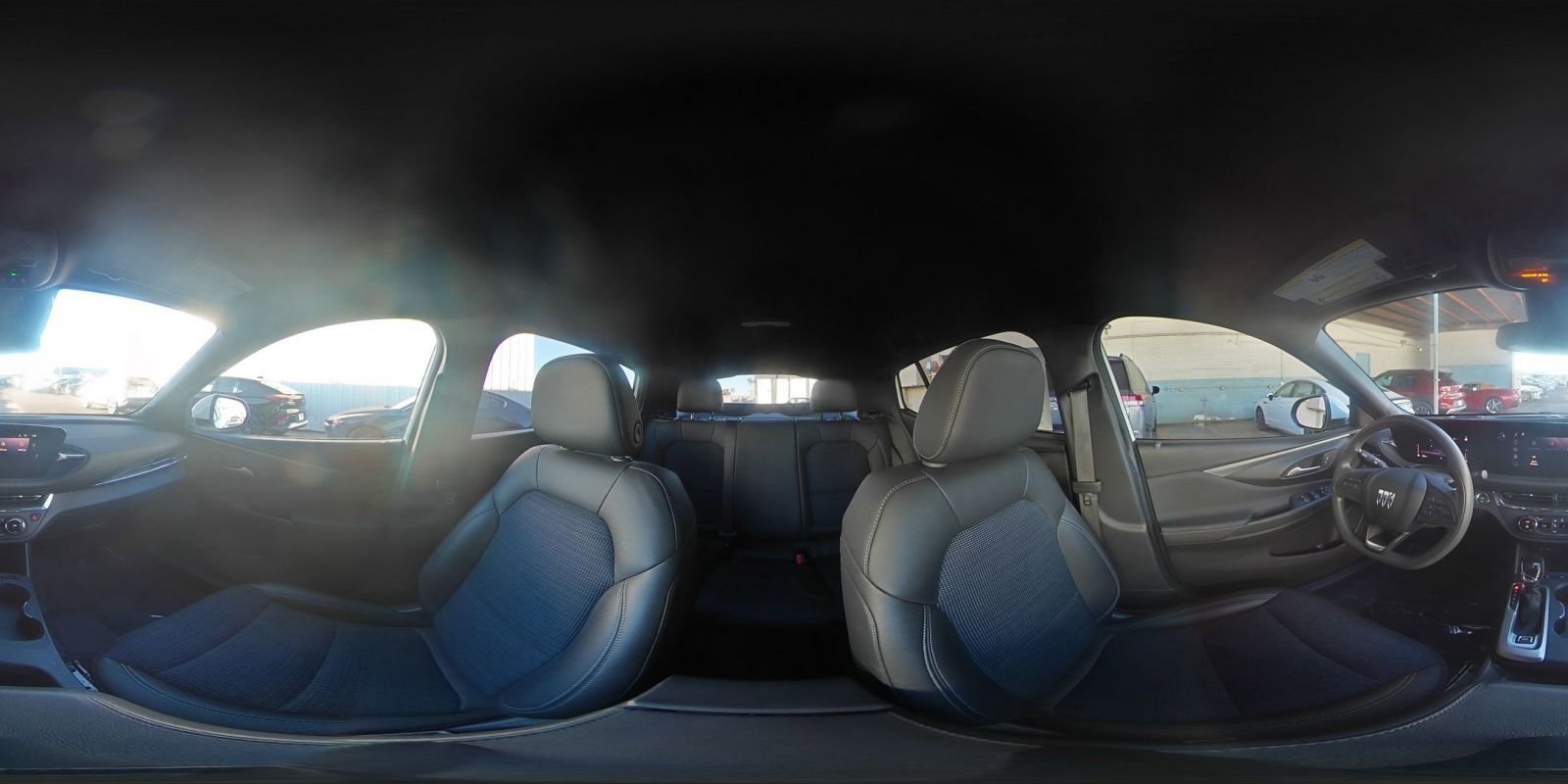 Used 2025 Buick Envista Preferred image 41