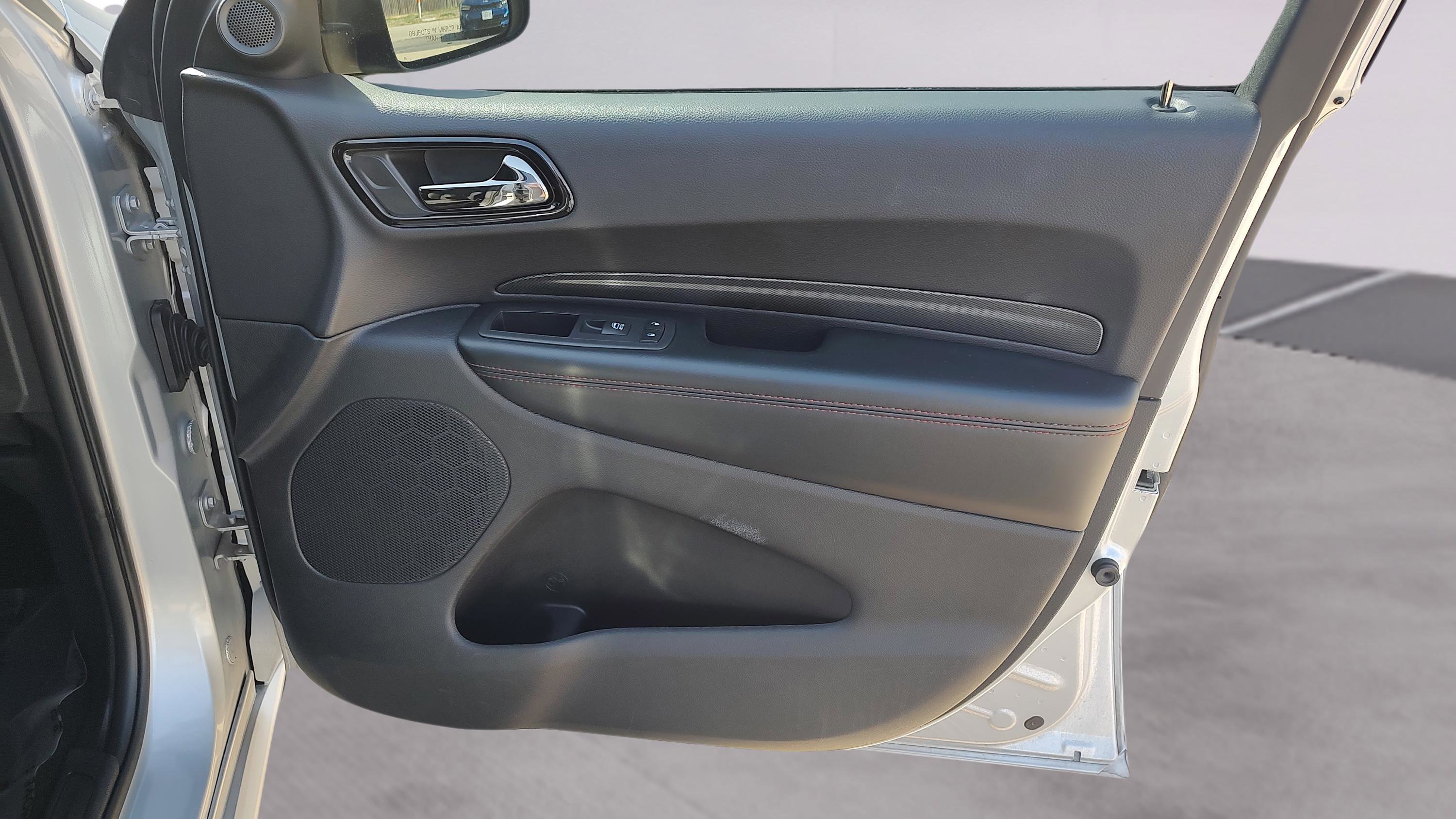 Used 2025 Dodge Durango GT w/ Blacktop Package image 17