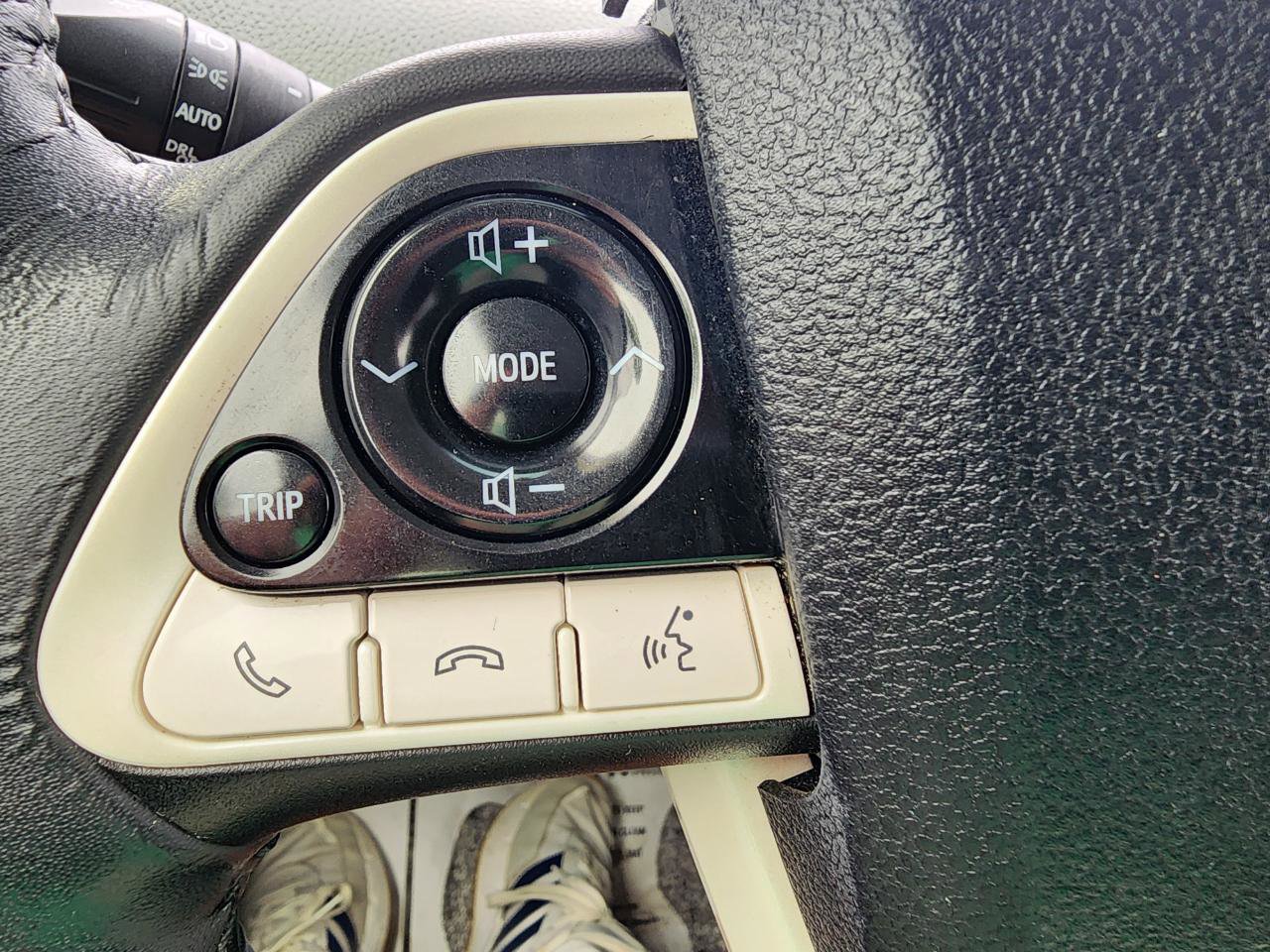 Used 2018 Toyota Prius Prime Advanced FWD image 19