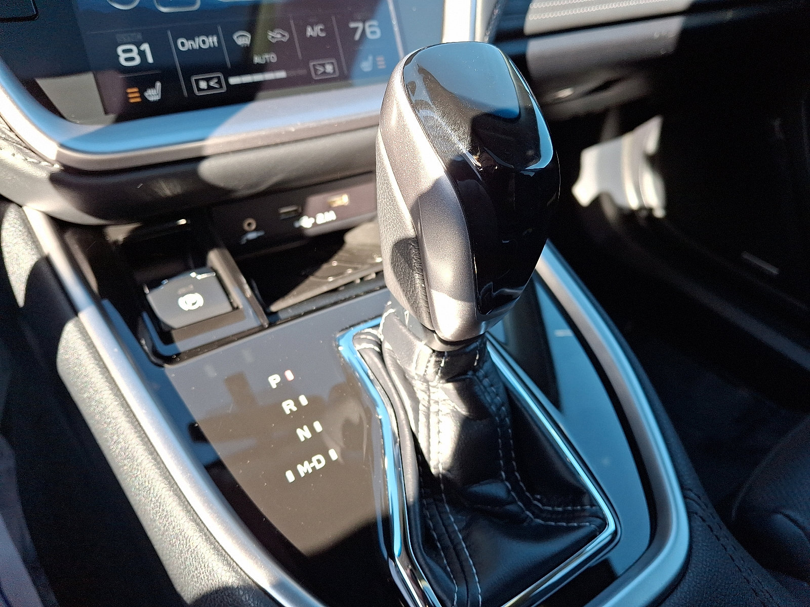 Used 2021 Subaru Outback Limited image 17