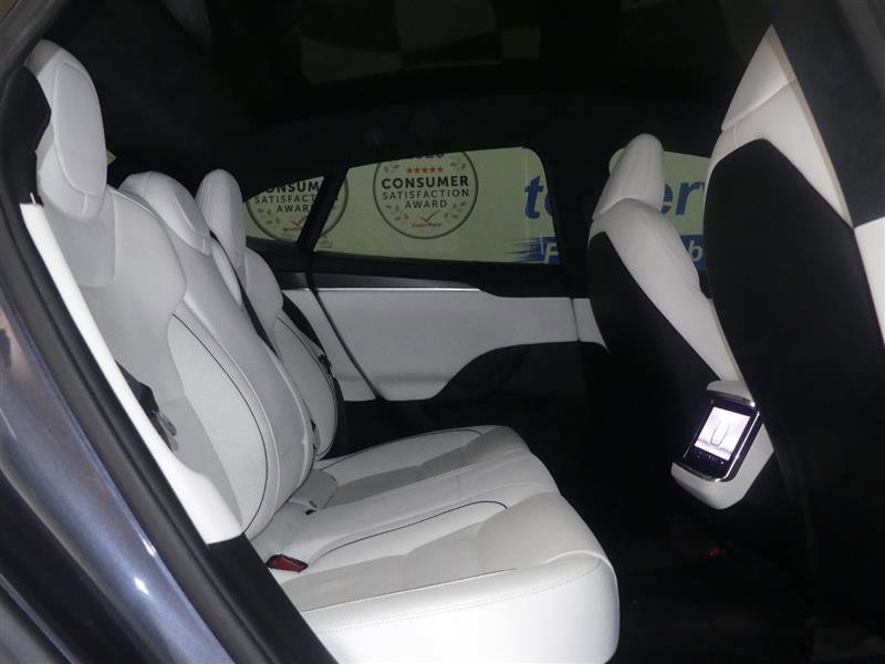 Used 2022 Tesla Model S Plaid AWD/4WD image 18
