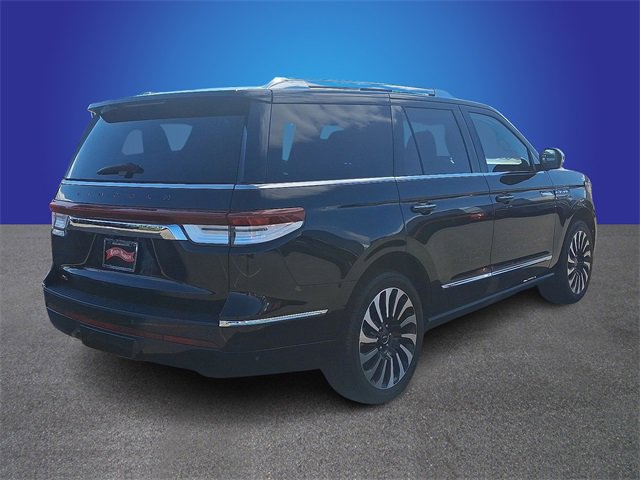 Used 2022 Lincoln Navigator Black Label image 4