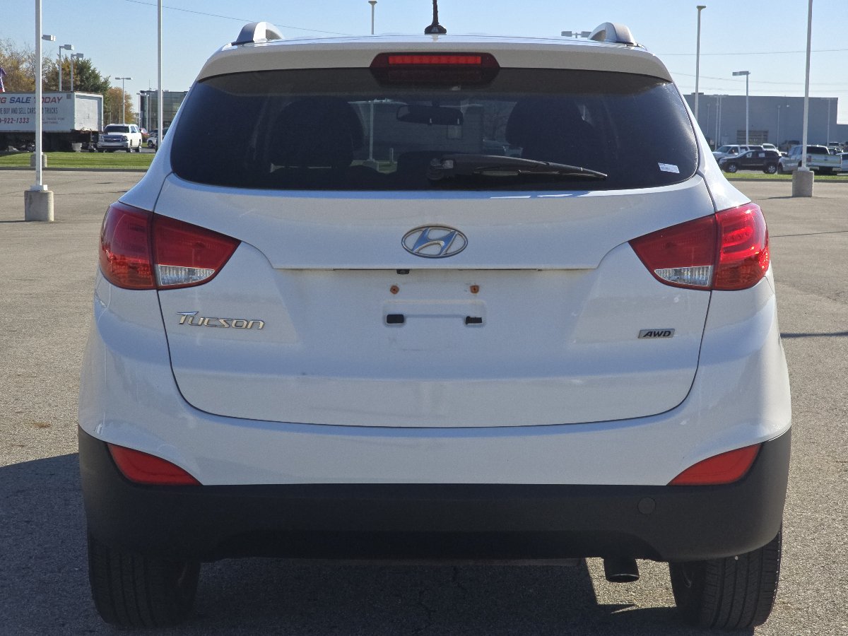 Used 2014 Hyundai Tucson SE AWD/4WD image 16