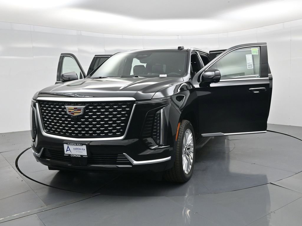 Used 2025 Cadillac Escalade ESV Premium Luxury image 22