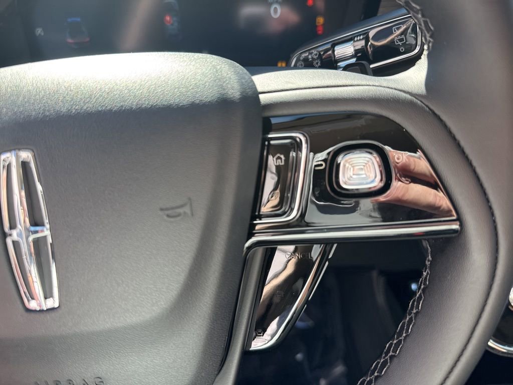 New 2026 Lincoln Corsair Premiere image 12