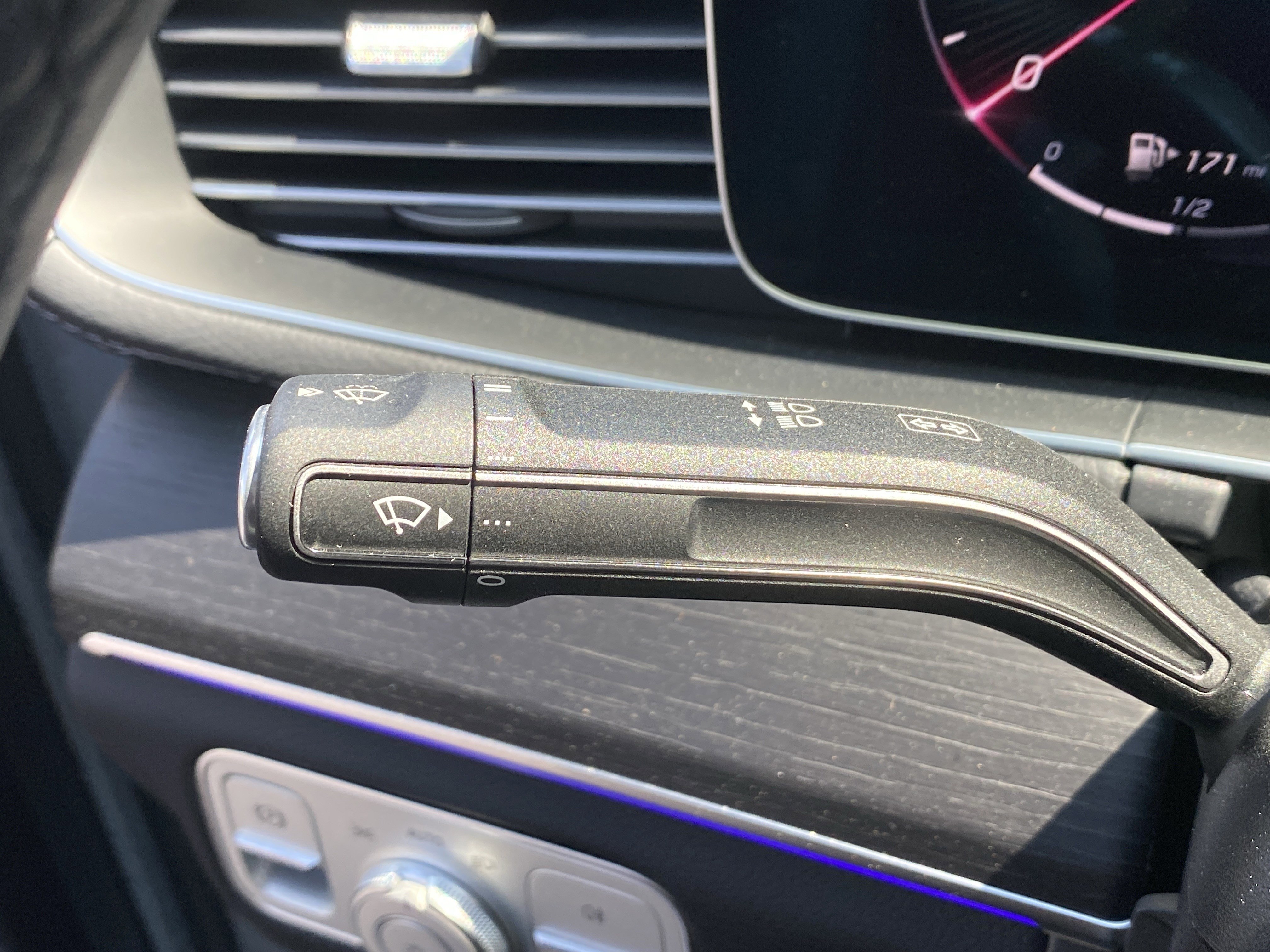 Used 2025 Mercedes-Benz GLE 450 4MATIC Coupe image 29