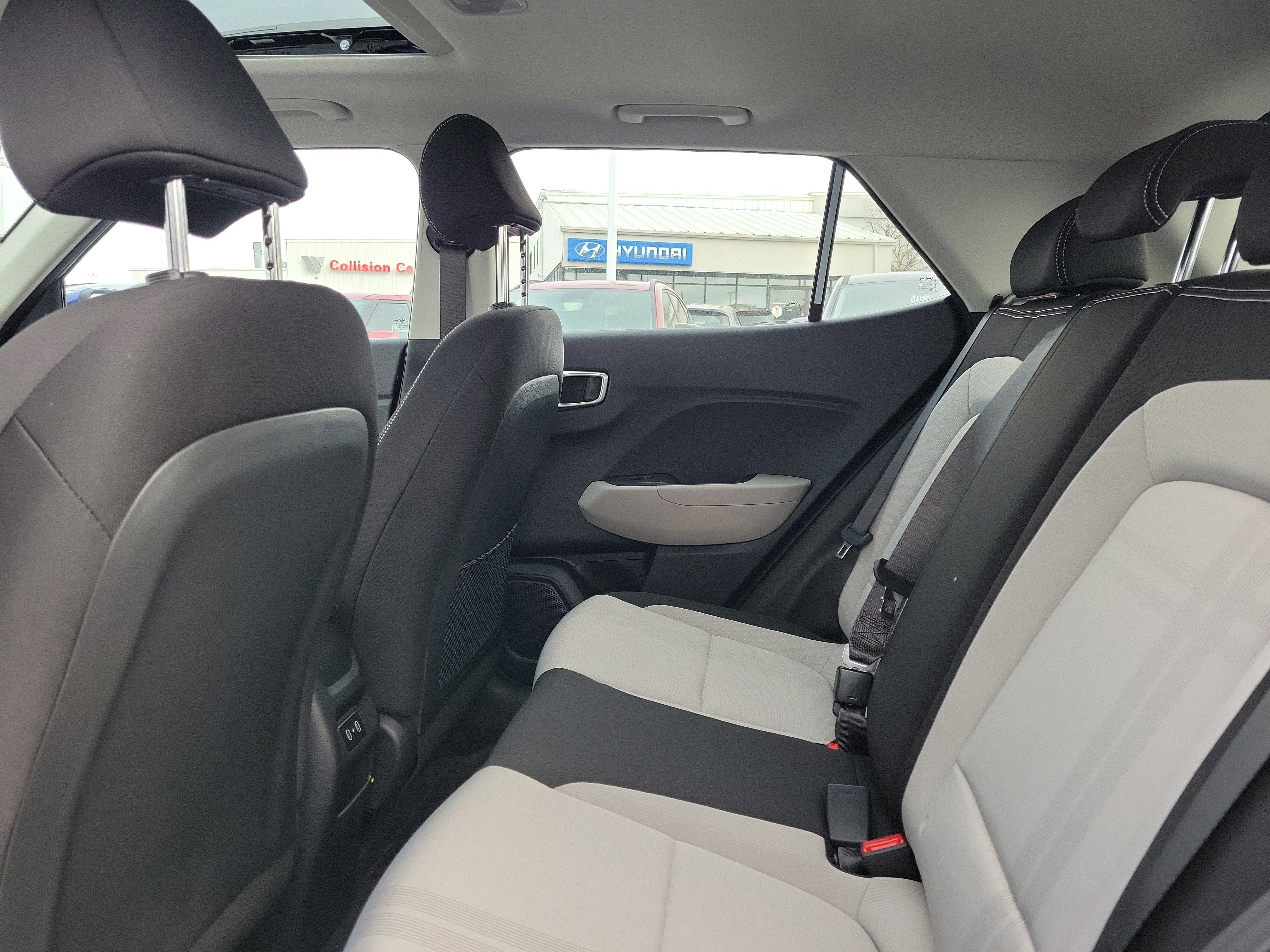 New 2026 Hyundai Venue SEL image 15