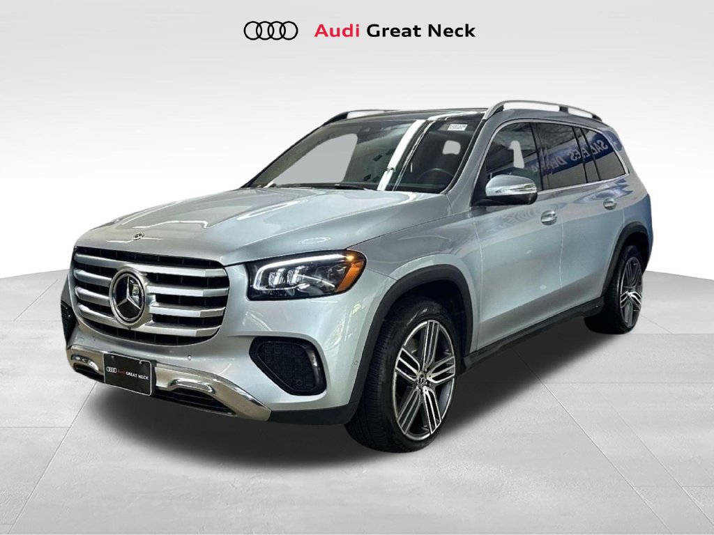 Used 2025 Mercedes-Benz GLS 450 4MATIC image 1