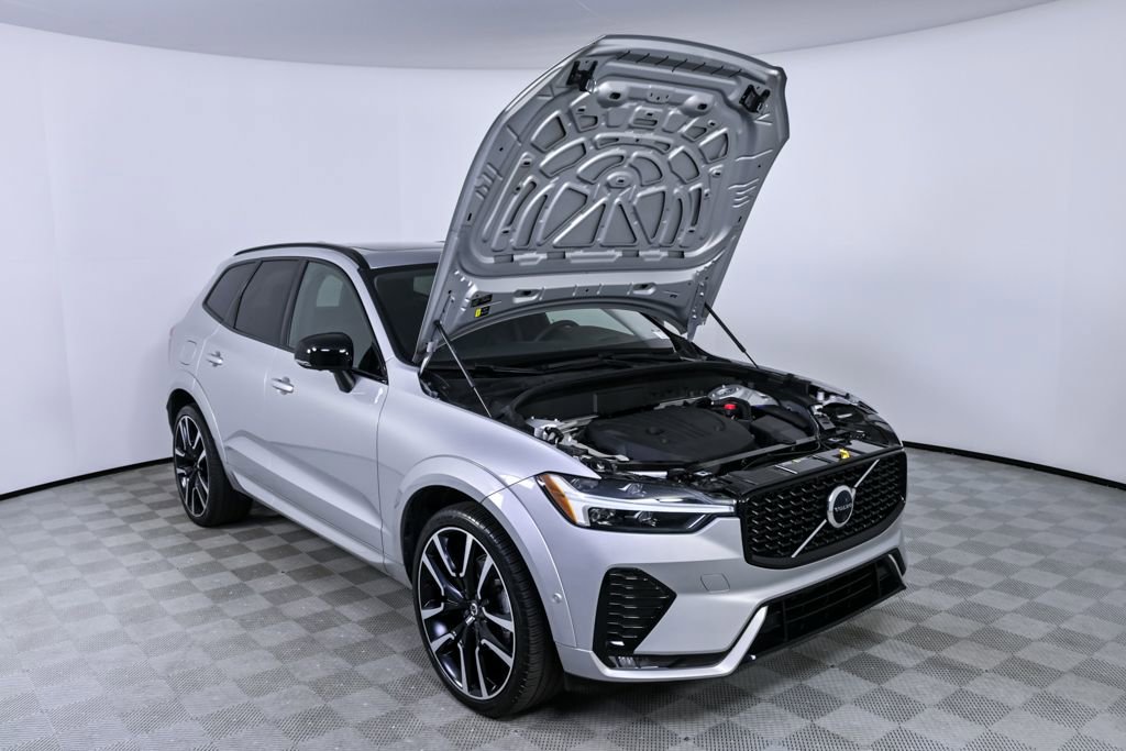 Certified 2023 Volvo XC60 B5 Ultimate image 35