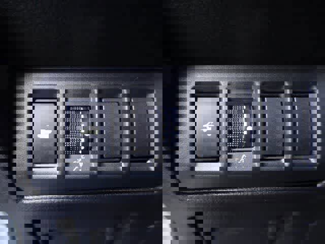 Used 2024 Subaru Legacy Limited image 16