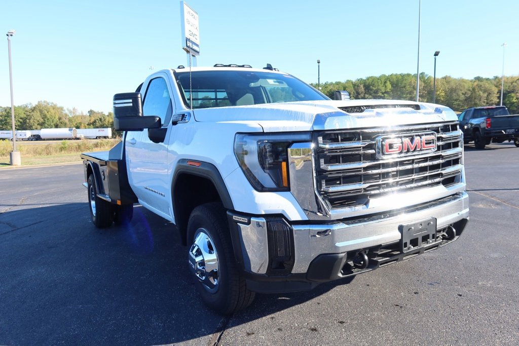New 2024 GMC Sierra 3500 SLE