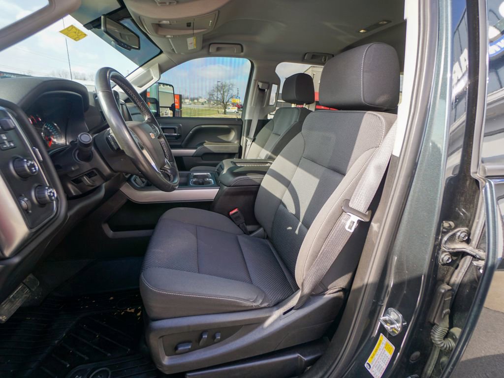 Used 2019 Chevrolet Silverado 2500 LT w/ LT Convenience Package image 19