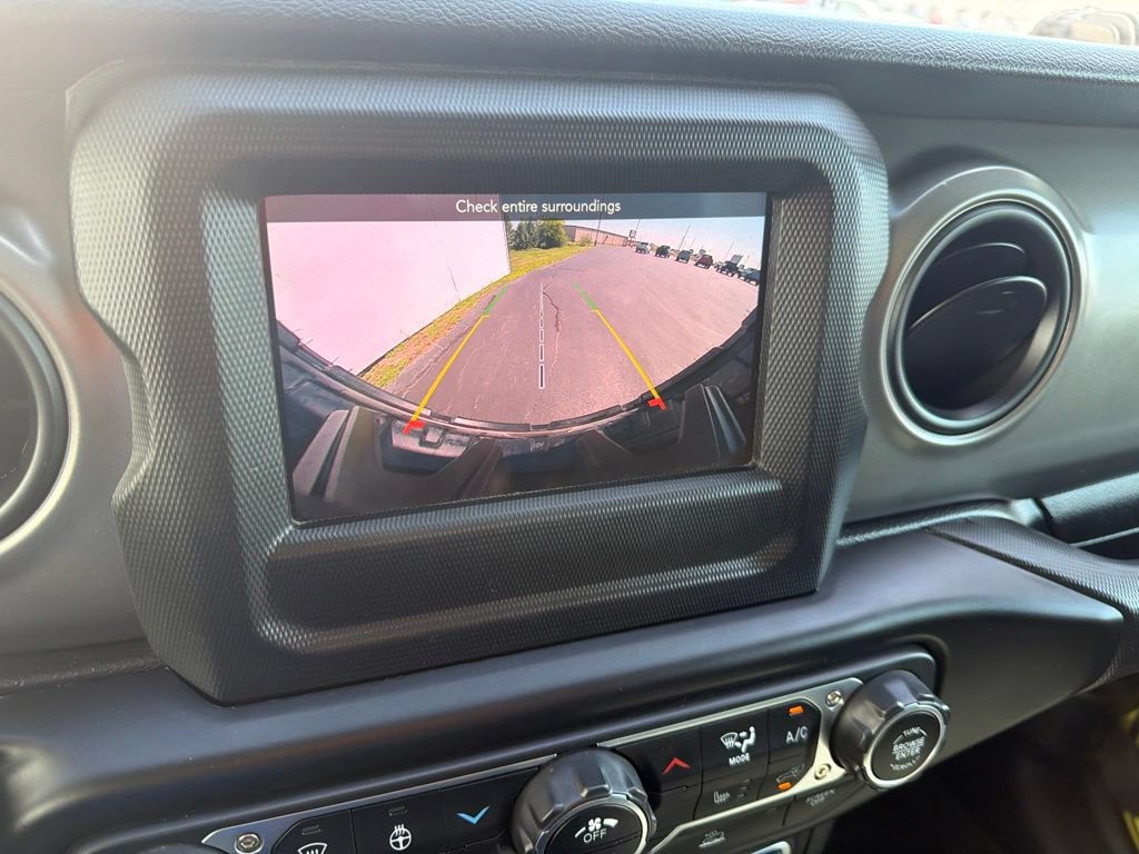 Used 2022 Jeep Wrangler Unlimited Sport AWD/4WD image 16