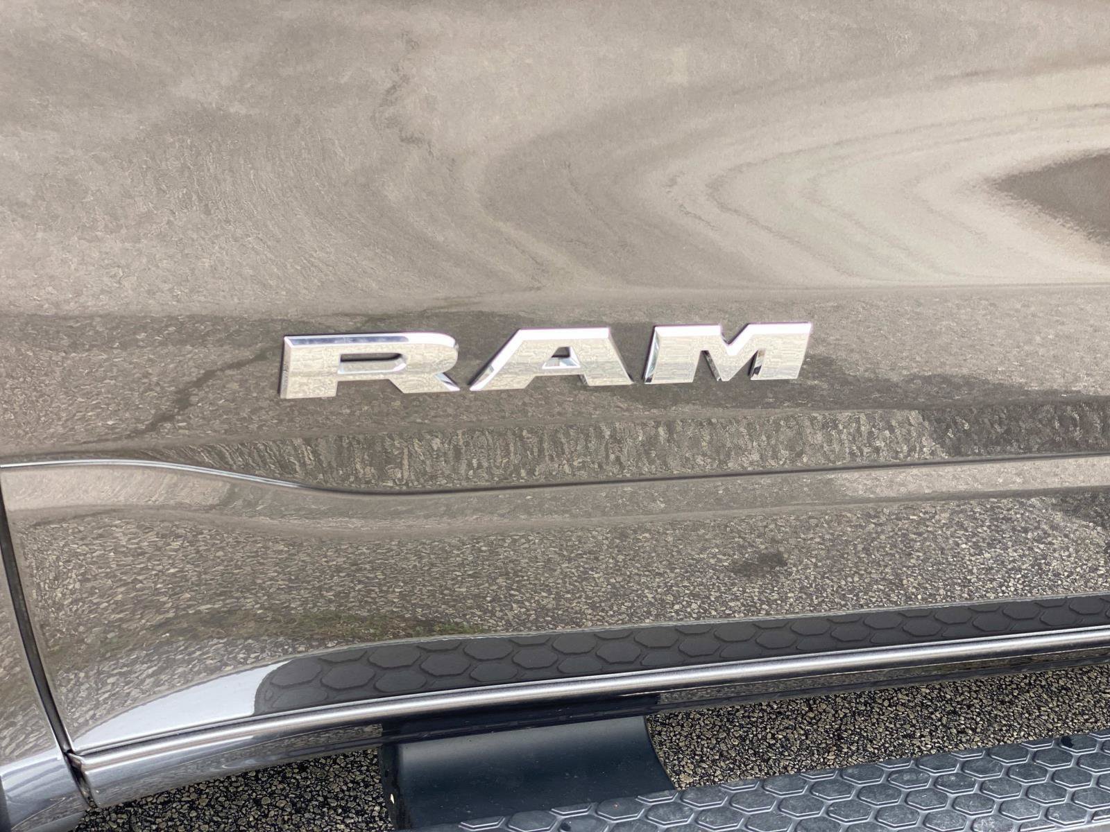 Used 2020 RAM 1500 Big Horn AWD/4WD image 15