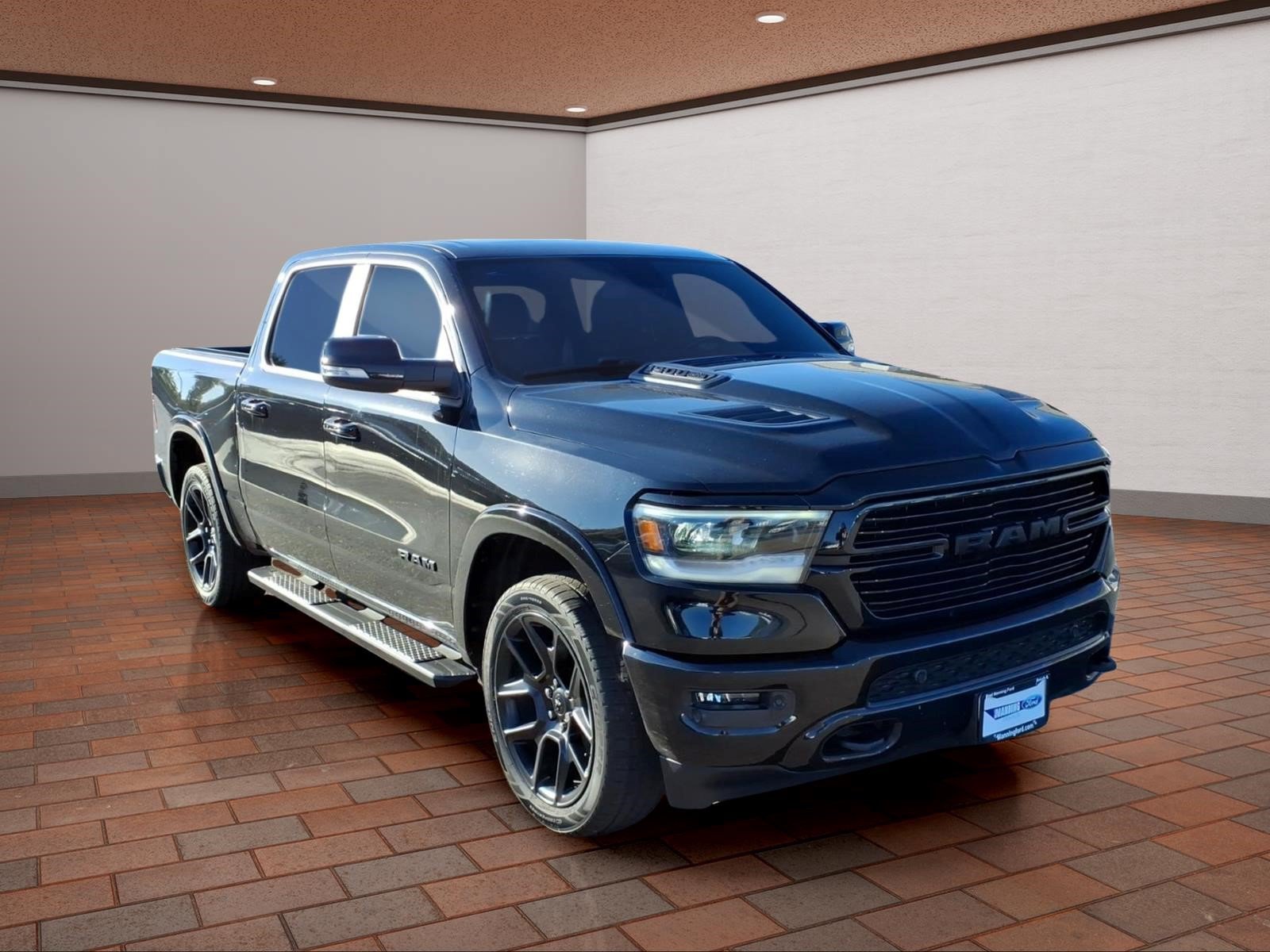 Used 2020 RAM 1500 Laramie AWD/4WD image 2
