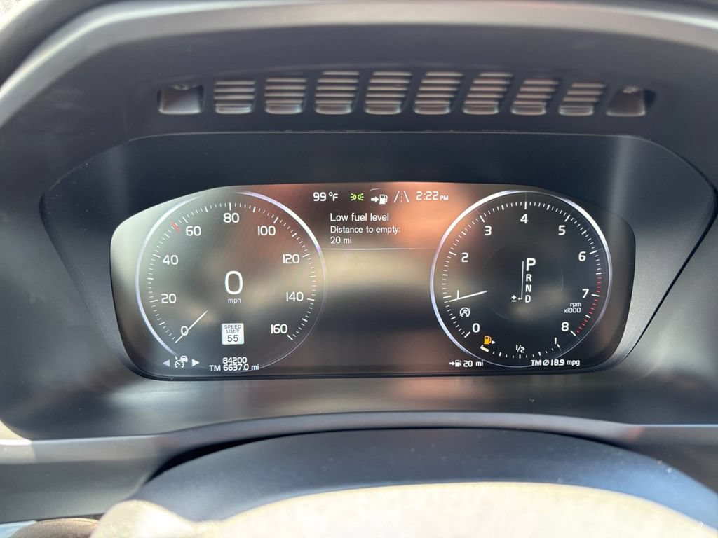 Used 2019 Volvo XC90 T6 Momentum w/ Protection Package Premier AWD/4WD image 19