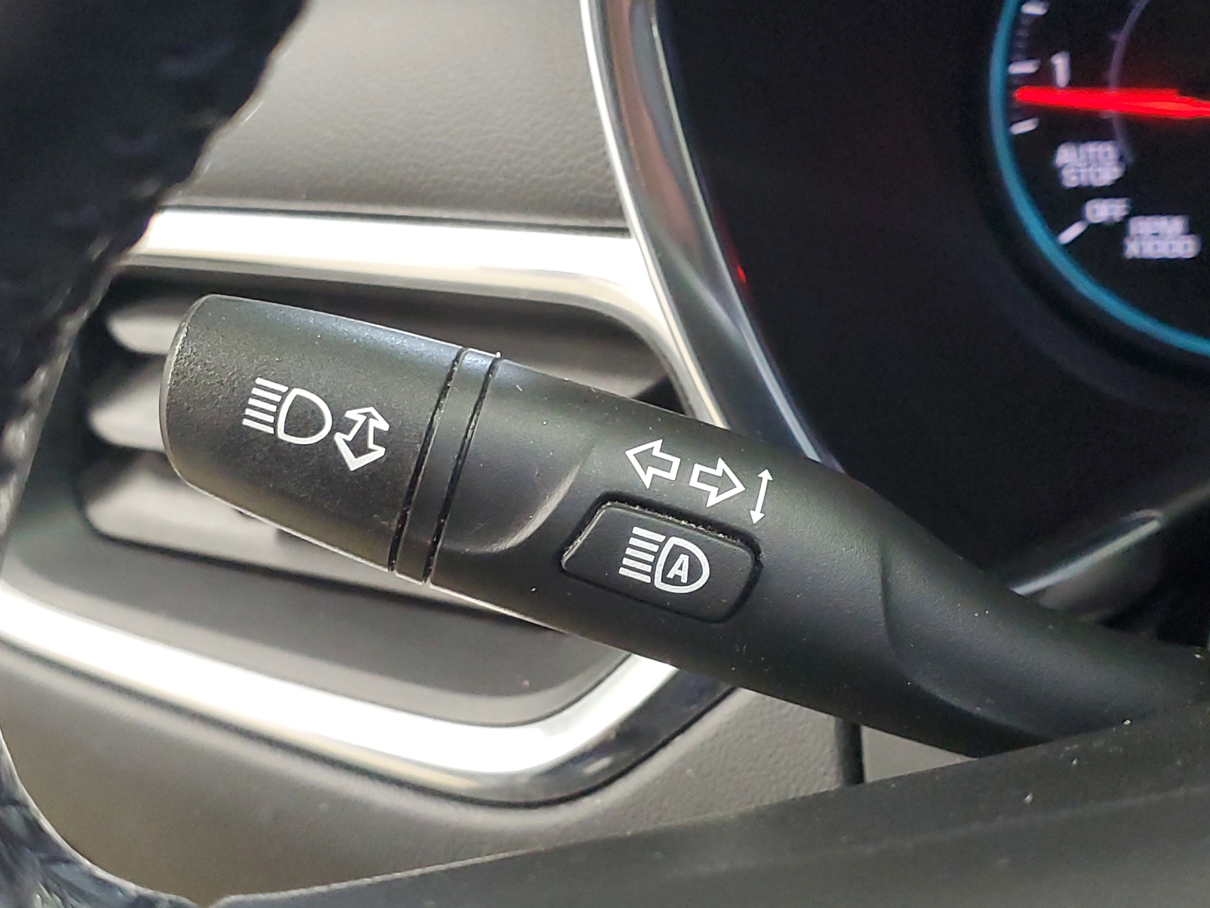 Used 2021 Chevrolet Equinox LT FWD image 27