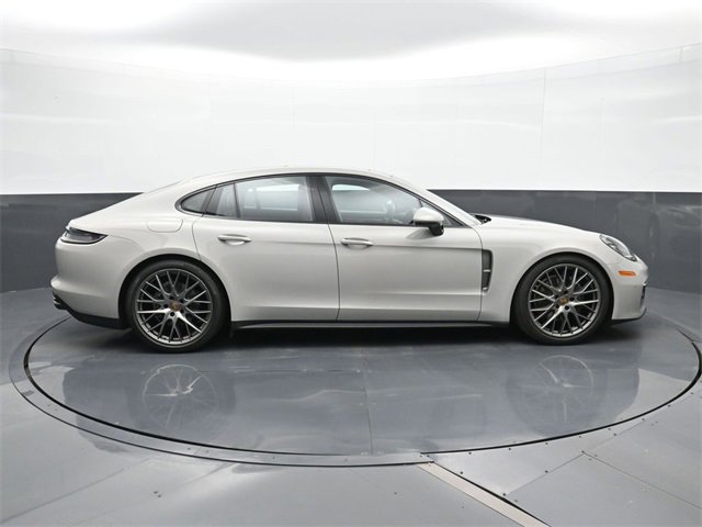Used 2023 Porsche Panamera 4 Platinum Edition image 24