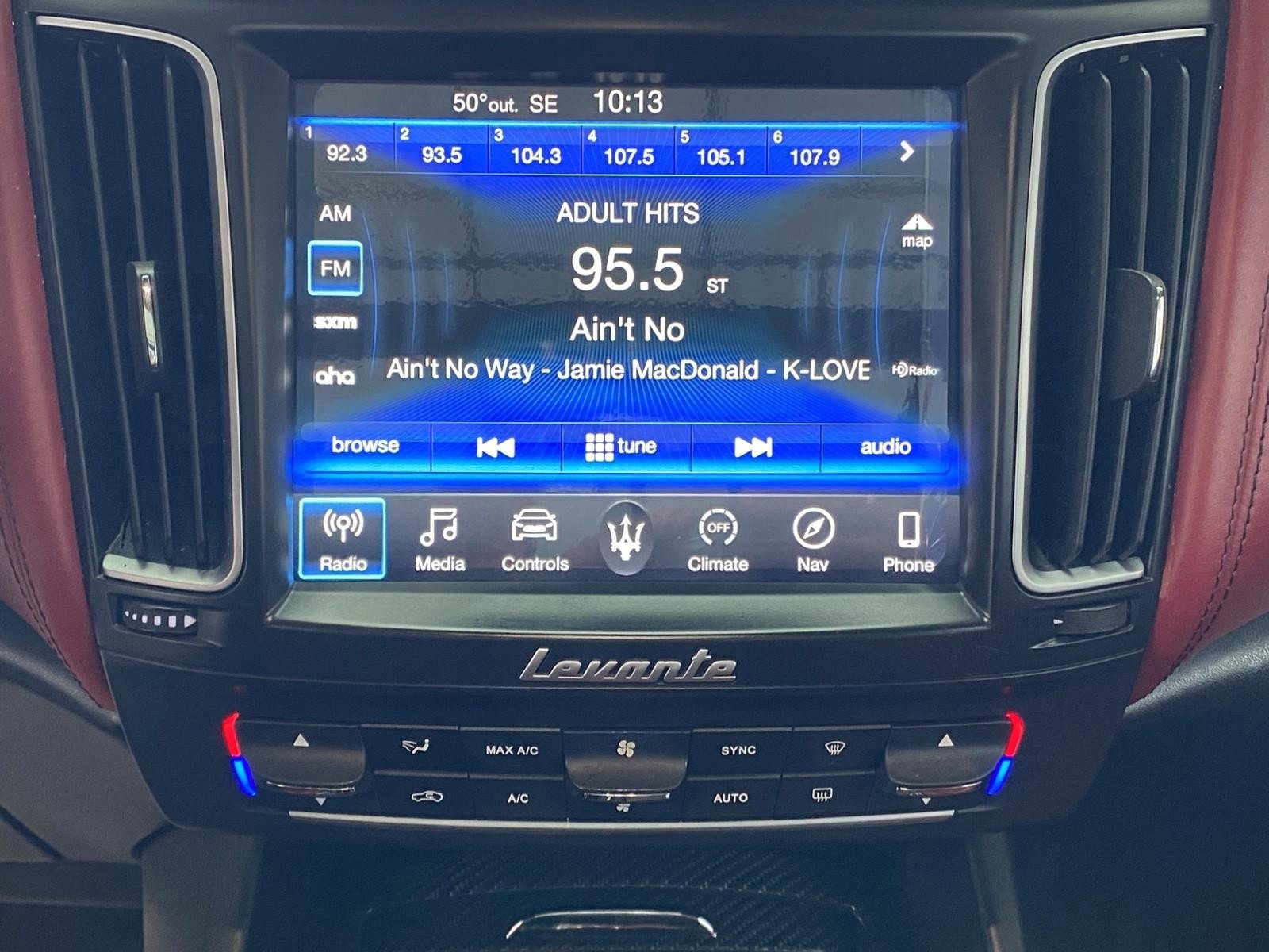 Used 2017 Maserati Levante S image 27