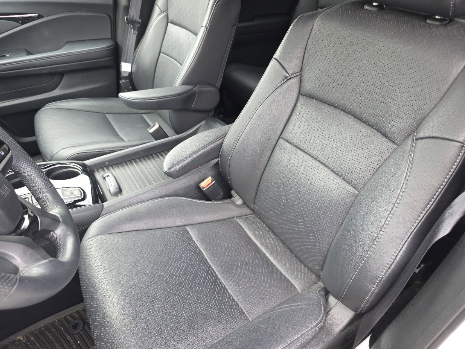 Used 2023 Honda Passport Elite image 21